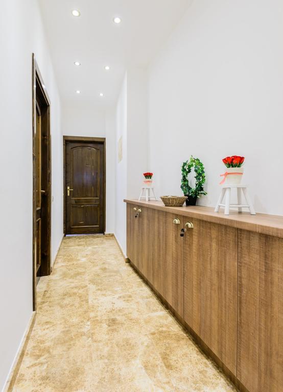 Meno Apartment Sibiu Bagian luar foto