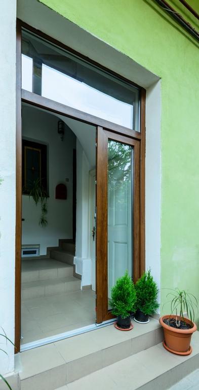 Meno Apartment Sibiu Bagian luar foto